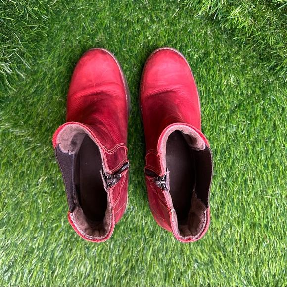 Bos. & Co Red Ankle Boots with Side Zipper - Picture 5 of 9
